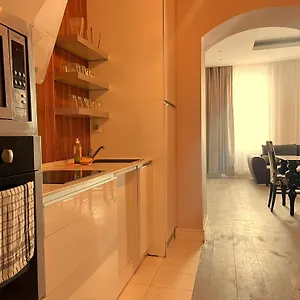 Aurellia Serviced Apartments Apartament